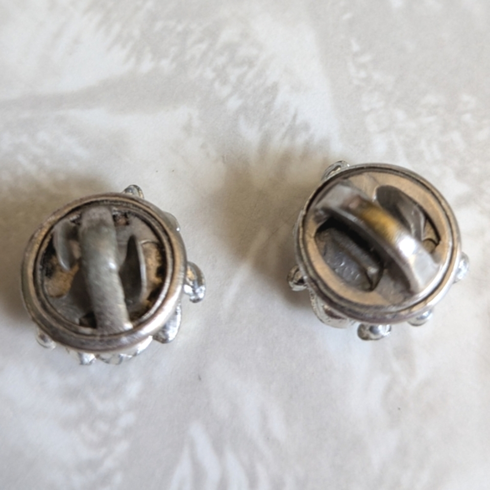 Two Vintage Miniature Beetle Bug Pin Brooch With Rhinestones - Picture 4 of 6